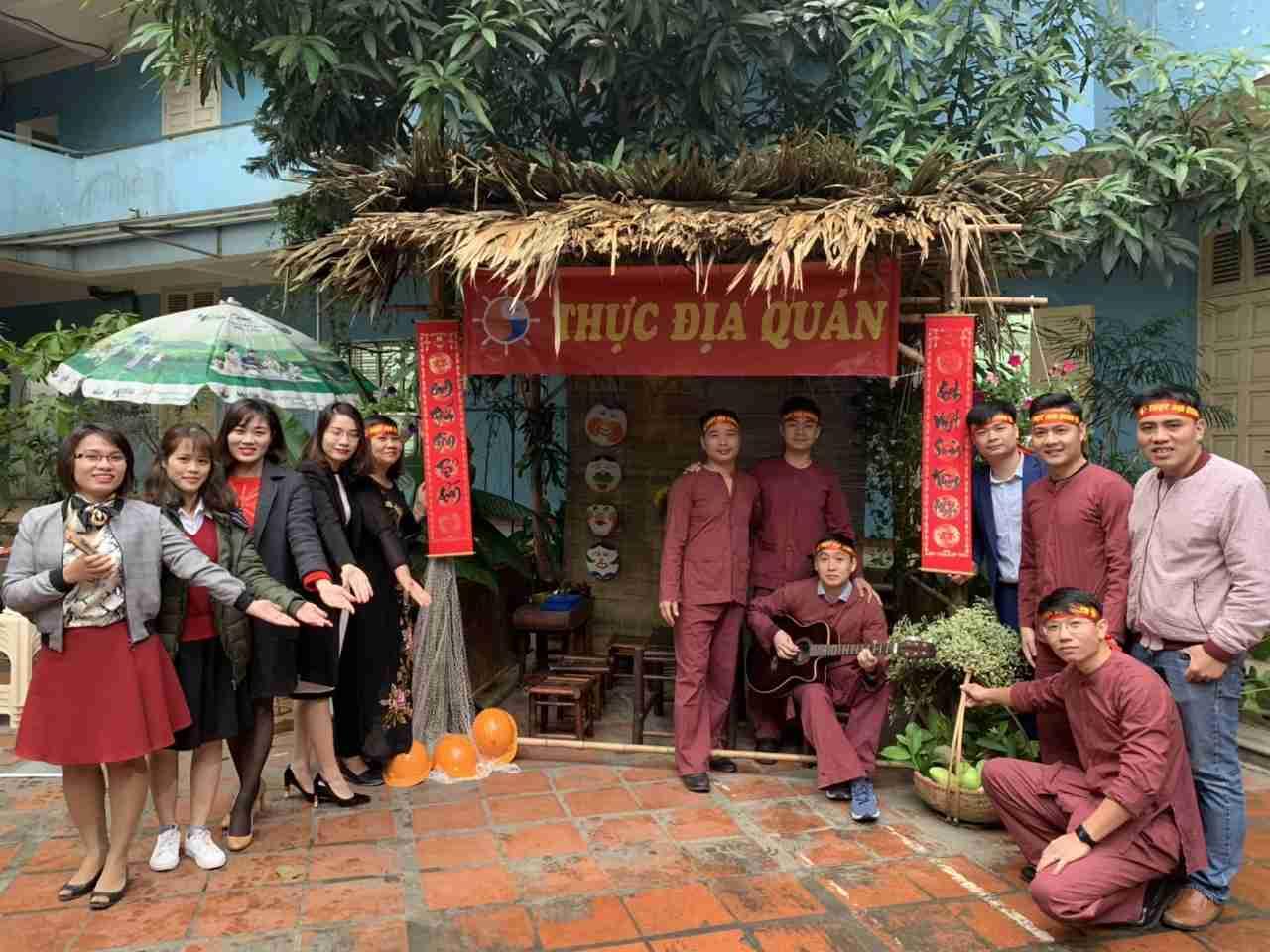 Hội[-]thi[-]nấu[-]ăn[-]mừng[-]ngày[-]Quốc[-]tế[-]Phụ[-]nữ[-]8/3[-]của[-]các[-]kỹ[-]sư[-]điều[-]tra[-]tài[-]nguyên[-]và[-]môi[-]trường[-]biển[-]